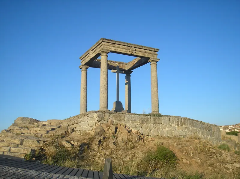 Los Cuatro Postes in Ávila
