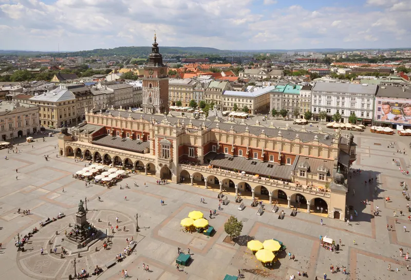 Rynek Główny and the Cloth Hall in Kraków