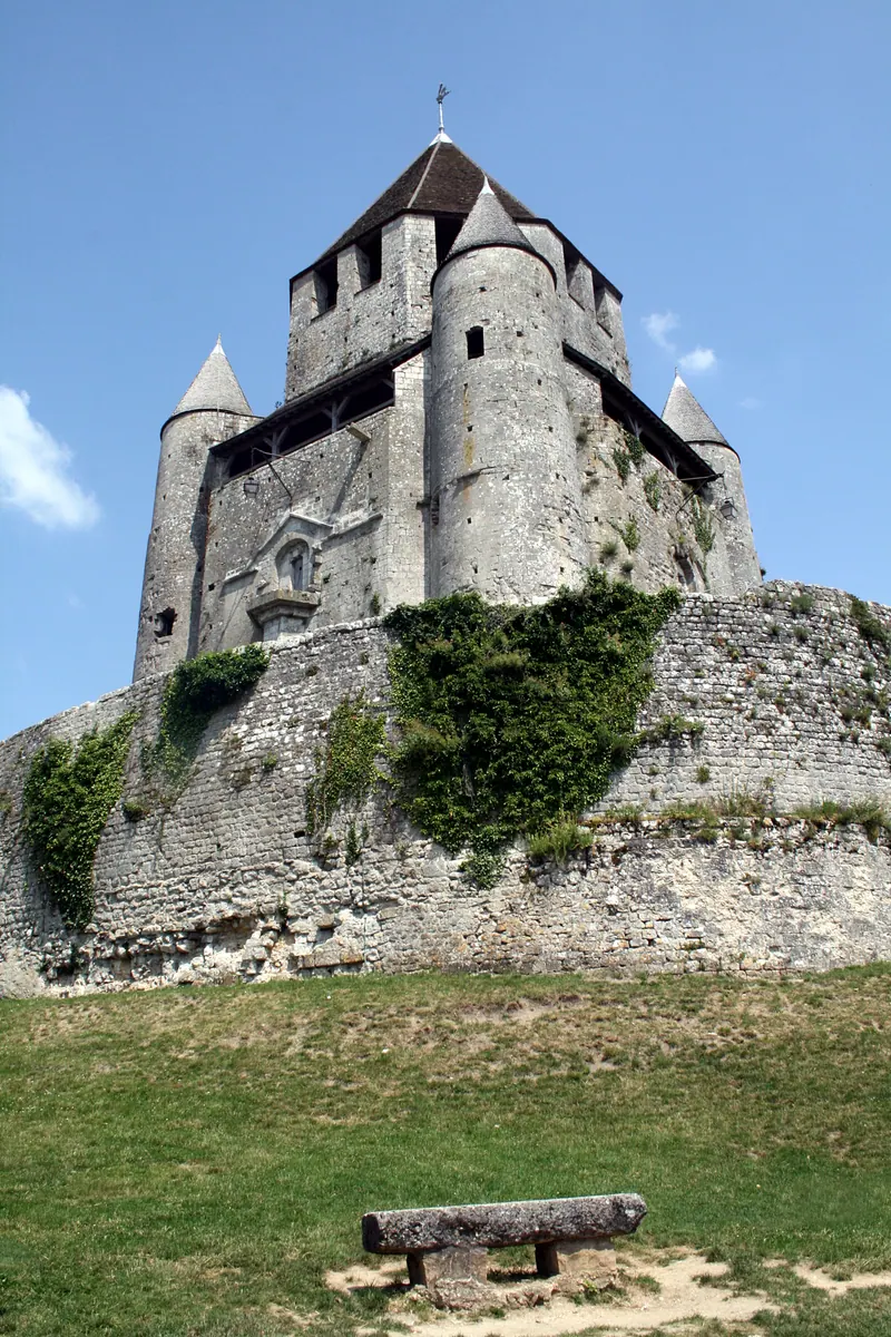 Tour César in Provins